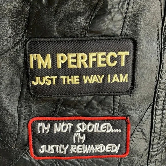 Ladies Leather Vest with 9 patches. - Picture 8 of 10